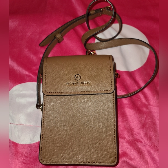 Michael Kors Crossbody - Picture 12 of 13